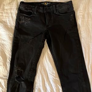 vintage luckybrand low rise jeans with embroidered detail